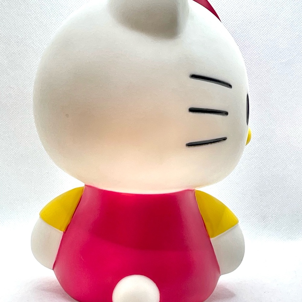 Hello Kitty Piggy Bank - Picture 5 of 10